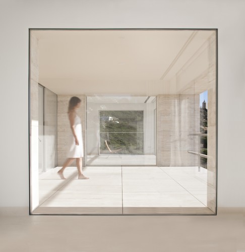 VT House, conosciuta anche come House of the Infinite, è una residenza estiva progettata dall'architetto spagnolo Alberto Campo Baeza.