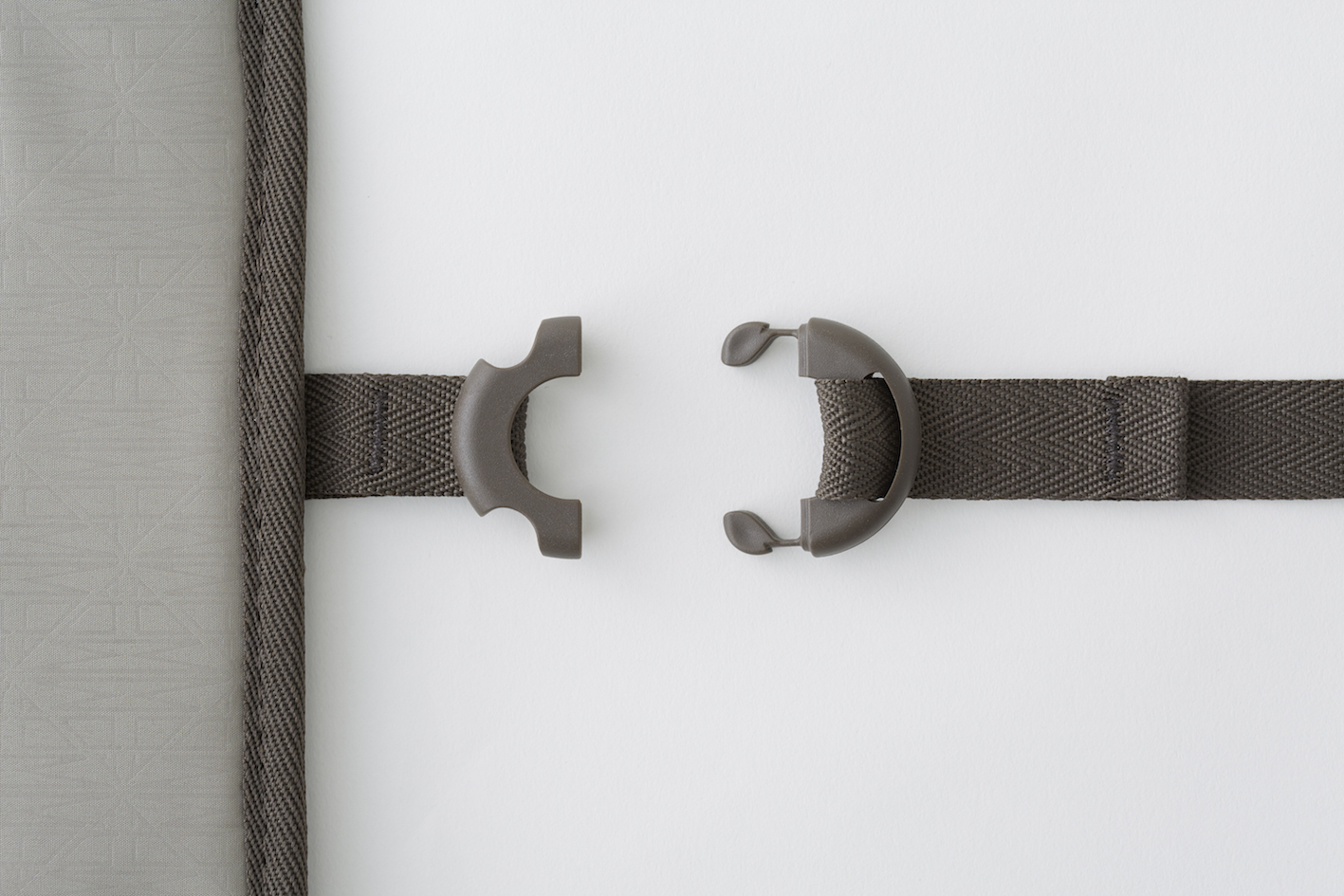 Kame, design di Nendo per Fabbrica Pelletterie Milano.