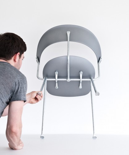 Officina, firmata dai fratelli Bouroullec per Magis, 2015.