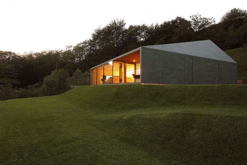 Villa Montebar, Medeglia. Progetto di Jacopo Mascheroni.