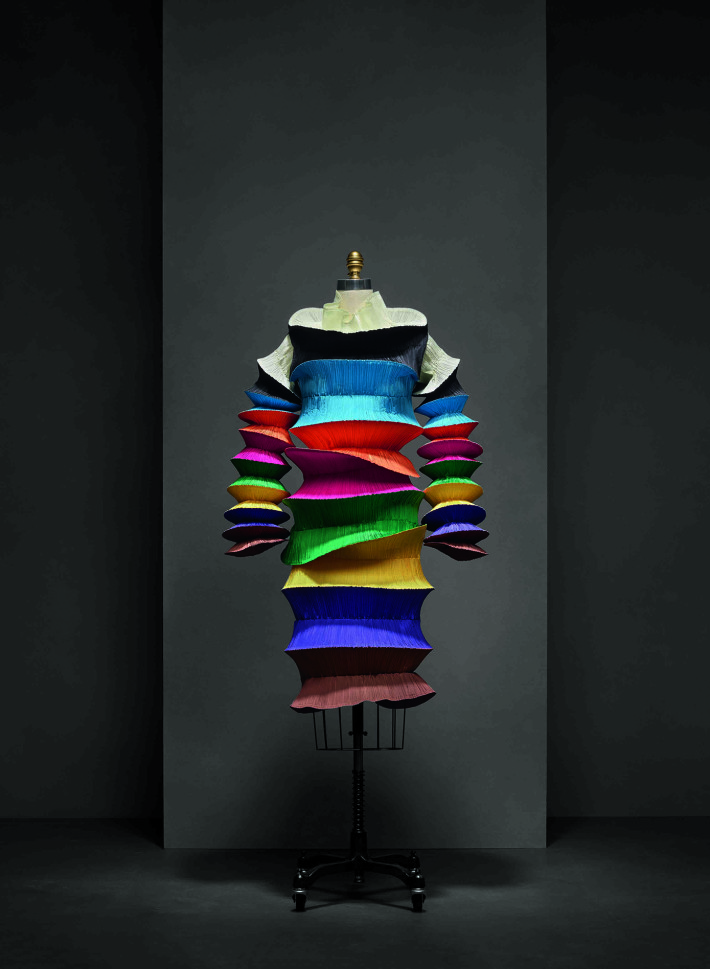 “Flying Saucer” Dress, Issey Miyake (Japanese, born 1938) for Miyake Design Studio (Japanese, founded 1970), spring/summer 1994 prêt-à-porter; Courtesy: The Miyake Issey Foundation and The Metropolitan Museum of Art.