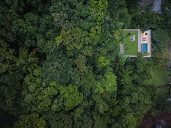 Casa na Mata, Guarujá. Studio mk27.