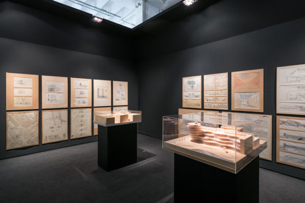 Mario Bellini. Italian Beauty, Triennale, Milano, 2017. Foto: Gianluca Di Ioia.