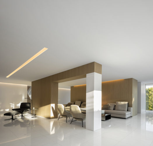 Casa entre la pinada, Paterna. Fran Silvestre Arquitectos.