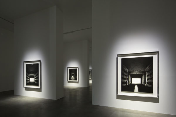 Hiroshi Sugimoto, Le Notti Bianche, Fondazione Sandretto Re Rebaudengo, Torino.