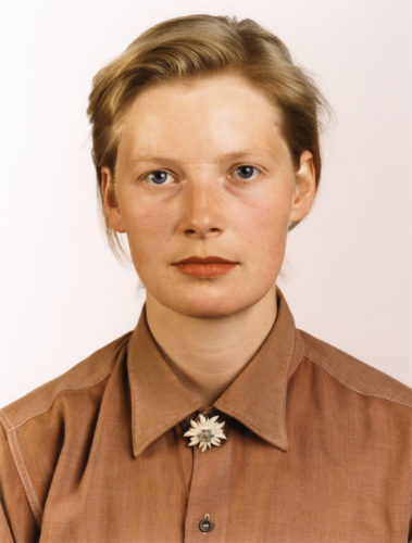 Porträt (P Stadtbäumer), 1988. © Thomas Ruff.