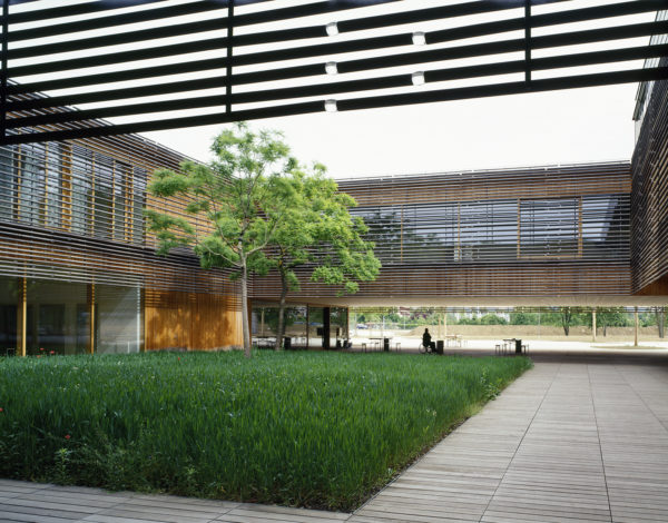 REHAB, Centro di riabilitazione per lesioni spinali e cerebrali, Basilea, Herzog & de Meuron, progetto 1998-1999, realizzazione 1999-2002. Foto: © Herzog & de Meuron.