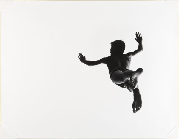 Pleasures and Terrors of Levitation #37, 1953. Foto: Aaron Siskind. © Aaron Siskind Foundation.