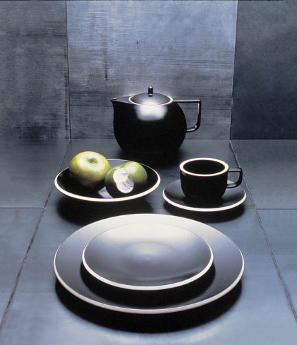 Stoviglie Colorstone, Sasaki, 1985-1987. Foto: Luca Vignelli.