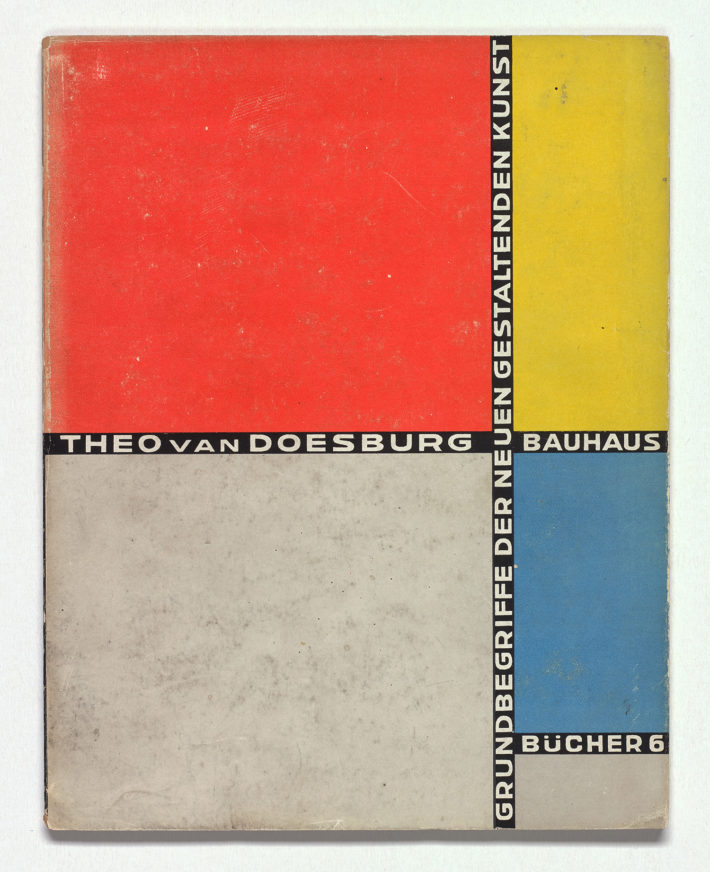 Theo van Doesburg, Grundbegriffe der neuen gestaltenden Kunst (n. 6 della serie Bauhausbücher), grafica Theo van Doesburg, 1925. Collezione privata, Paesi Bassi. 