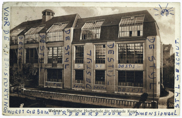 Postcard with a picture of the Bauhaus in Weimar, written by Theo van Doesburg and sent to his friend Antony Kok, September 21, 1921. RKD – Netherlands Institute for Art History, The Hague (Archive of Theo and Nelly van Doesburg).