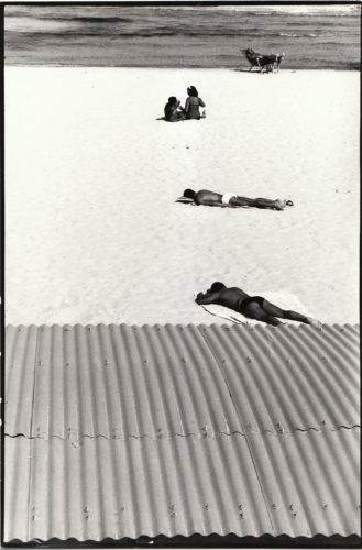 Ostia, 1960. Foto: Giuseppe Loy, © Archivio Giuseppe Loy.